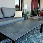 Beautiful T2 With Pool - Near *